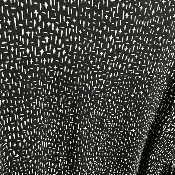 J. Jill black and white Wearever dress, size Large, loose and stretchy - Picture 8 of 8